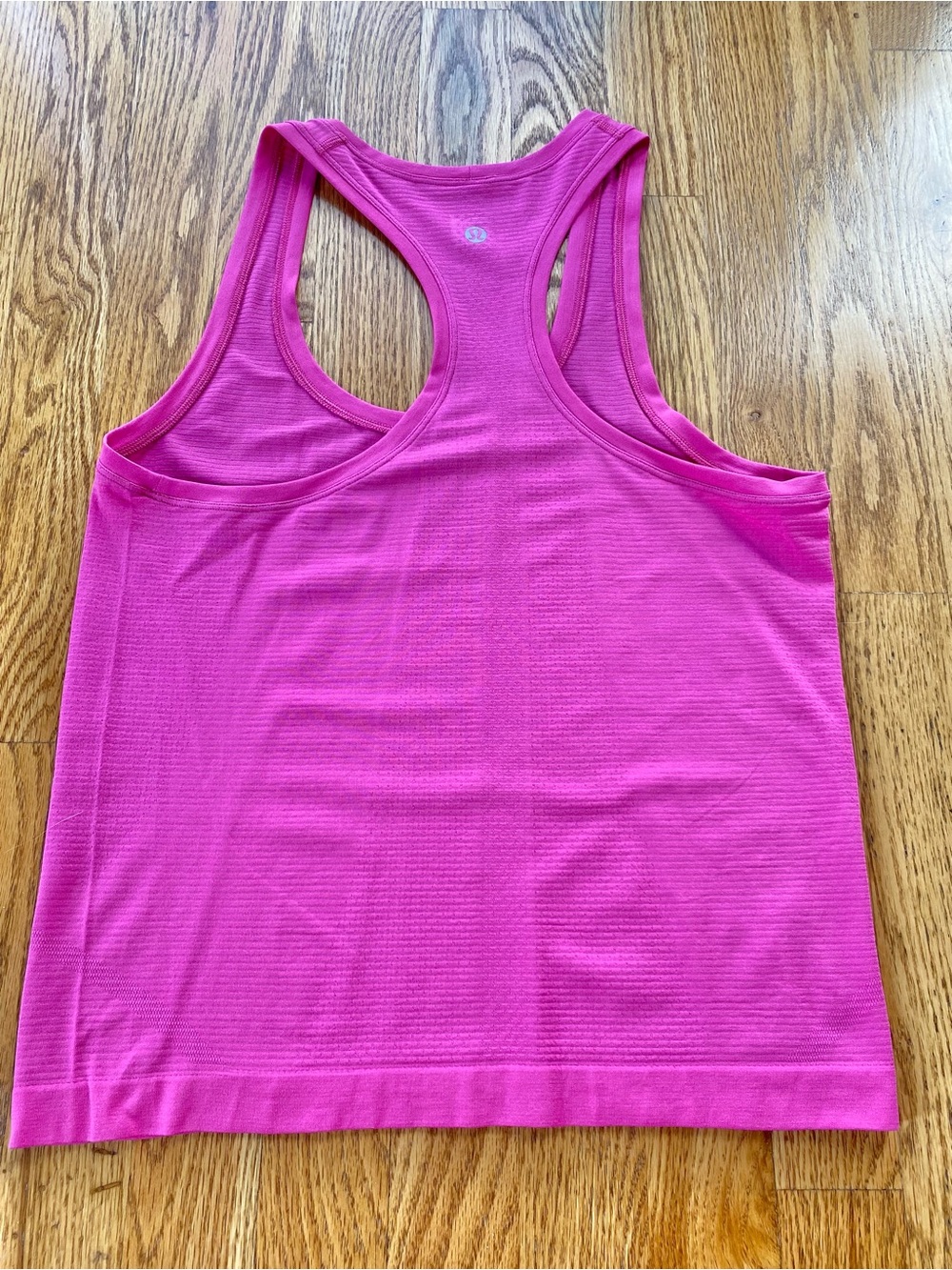 lululemon Swiftly Tech
Racerback Tank Top 2.0 Race Length | Size 6 | Sonic Pink - Picture 3 of 4